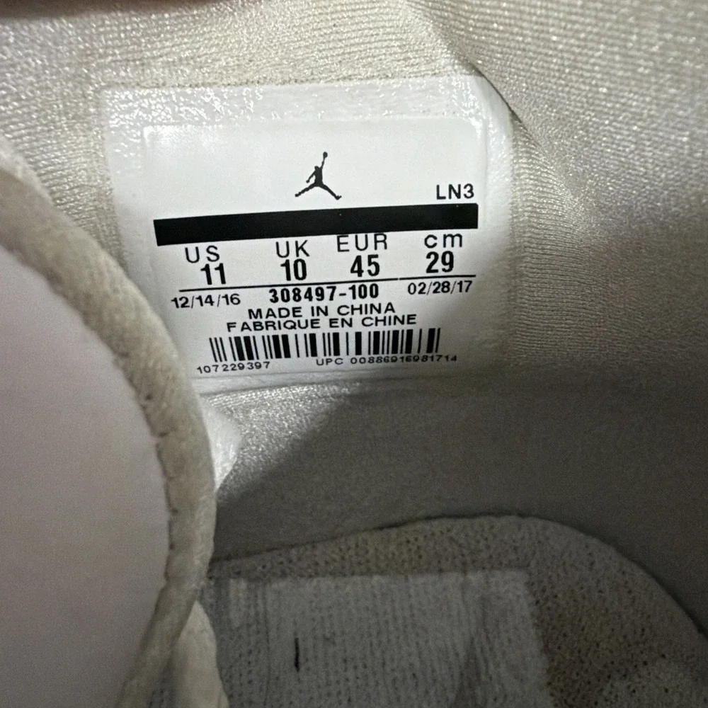Air Jordan 4 Retro Pure‎ Money 2017 - Size 11 - OG Box - Great Condition & Clean